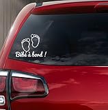 Selbstklebender Vinyl-Aufkleber "Baby an Bord" mit kleinen Füßen des Babys